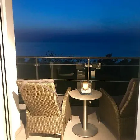 Wechta Baltic 608 Z Widokiem Na Morze